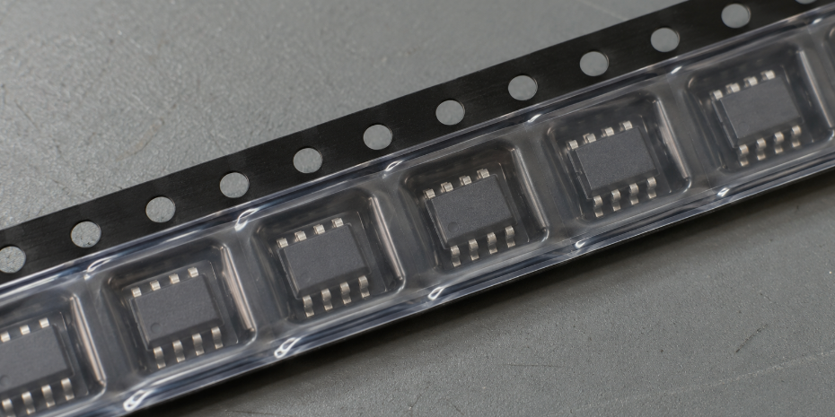 How to Choose a Memory IC for Your Design 3 Different IC Packages Beside A Digital Caliper