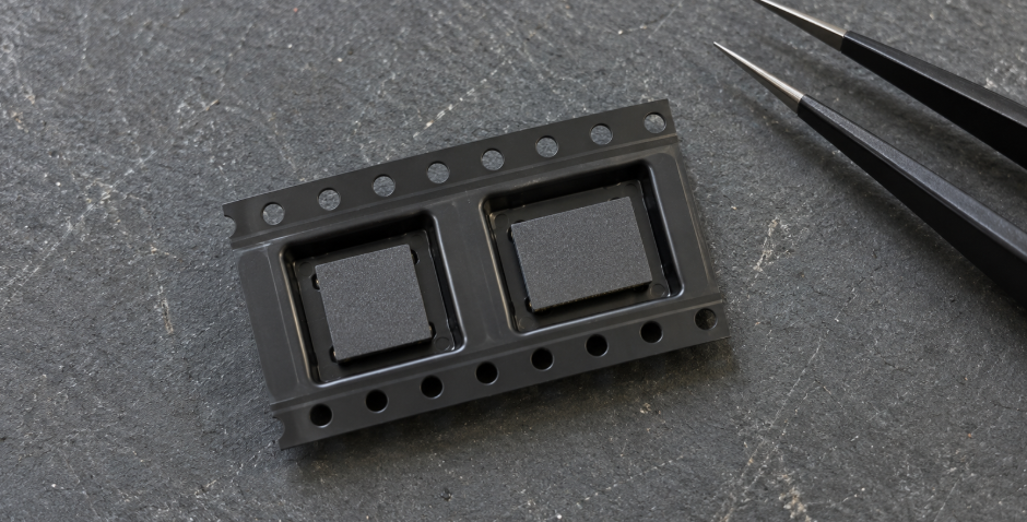 Top 10 NOR Flash ICs Used in Embedded Systems 1 Eight Pin Memory Chips In Carrier Tape